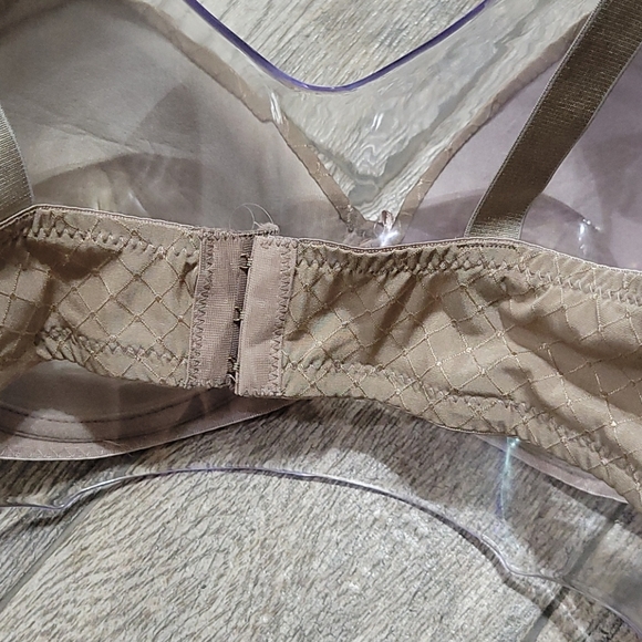 Amorarma 44DD Taupe underwire bra - Picture 8 of 13